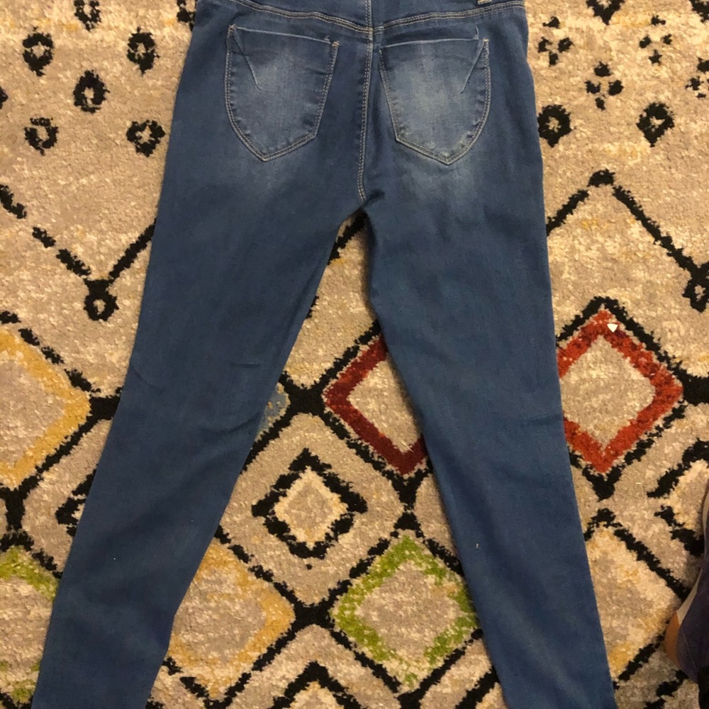 YMI Slim-Hers jeggings.